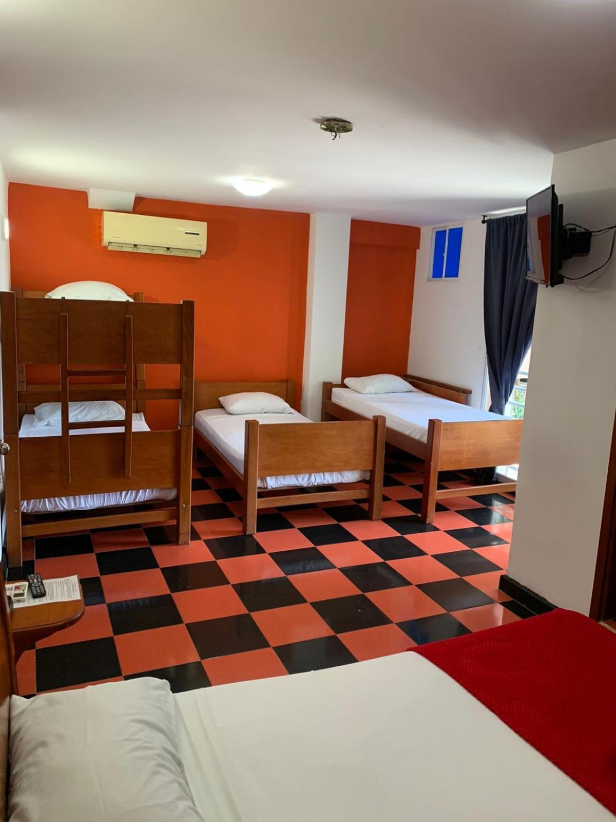 Hotel Bahia Plaza Santa Marta  Exterior photo