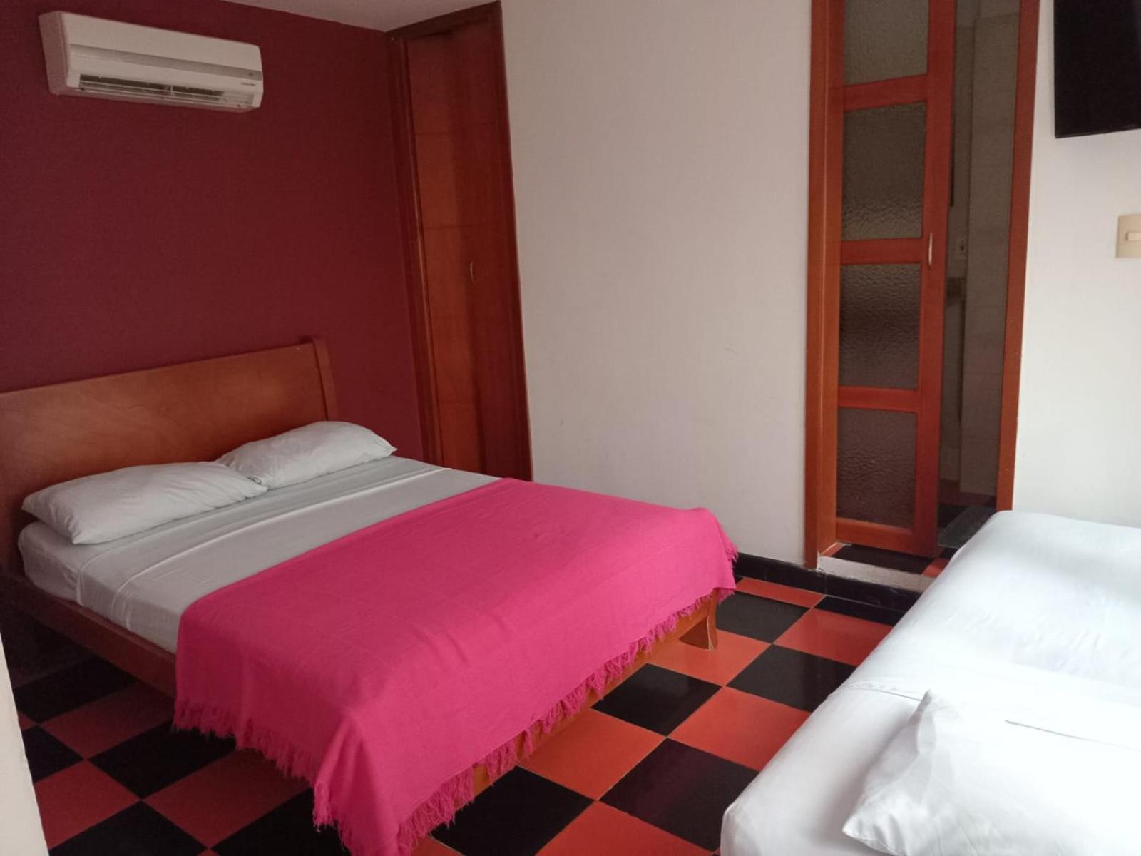 Hotel Bahia Plaza Santa Marta  Exterior photo